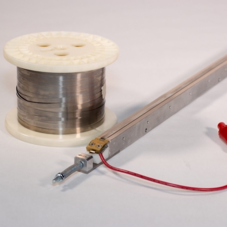 Vertrod heater bar with nichrome ribbon element spool